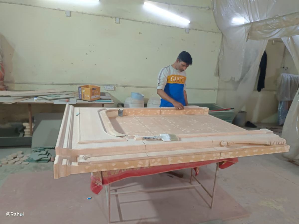 Panel Door · Layout